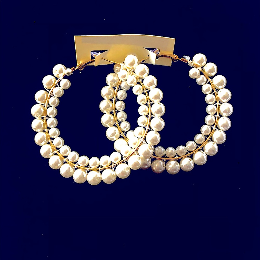 Pearl hoop earrings.
